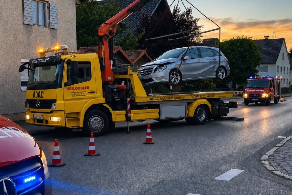 THL1 - VU mit 2 PKW
